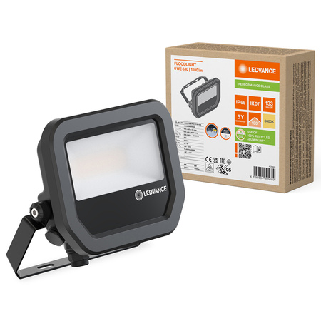 LED reflektor 8W 1100lm 3000K IP66 černý LEDVANCE reflektor