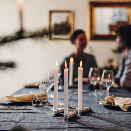 Stolní svíčka 6 ks. tradiční bílá. neparfémovaná