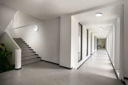 Venkovní průmyslová nástěnná lampa LED 17W 2270lm 3000/4000K IP65 bílá s přepážkou Ledvance Emergency Module