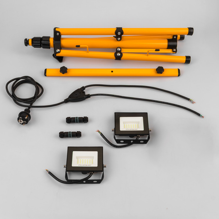 LED reflektor ZUNA2 Halogenová lampa 2x 20W 6500K na stojanu + kabel + hermetický konektor LUMILED