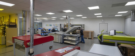 LED panelové kancelářské svítidlo Stropní svítidlo 33W 4320lm 6500K Cold Surface zápustná montáž Bílá 60x60cm UGR19 Comfort Ledvance