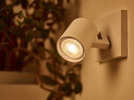 3x LED žárovka GU10 4.7W = 50W 380lm 2700K Teplá bílá 36° PHILIPS