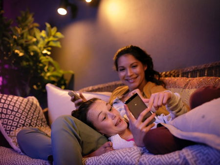 Venkovní bodová lampa Philips HUE LILY XL 15W 1050lm IP65 černá 1746230P7