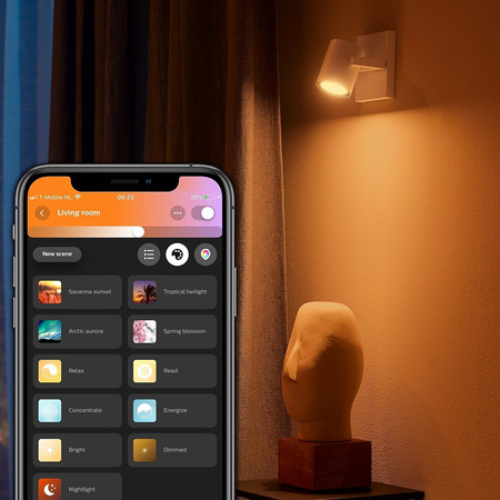 Bílá a barevná ambientní lampa Philips HUE Argenta 1x4,2W Bluetooth Zigbee
