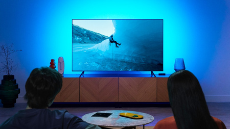 Inteligentní RGBIC LED pásek pro 55"-65" monitor TV s HDMI Sync Box Wi-Fi WiZ