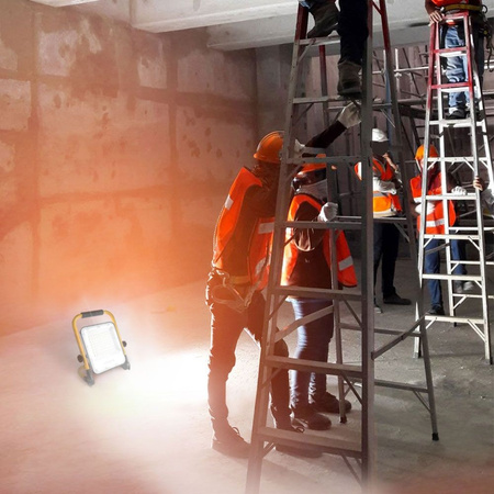 Přenosný LED reflektor 50W 1600lm 5000K neutrální 90° 2A černý VIDEX