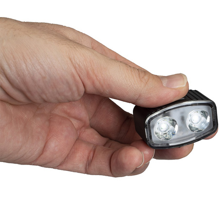 Zadní svítilna na kolo červená USB-C 6 režimů IP66 POWERFUL VAYOX