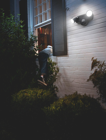 Zahradní lampa LED nástěnná lampa 16W 3000K Teplá bílá IP44 SMART+ s WiFi kamerou s pohybovým a soumrakovým senzorem stmívatelná vícebodová LEDVANCE