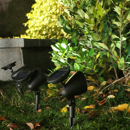 Solární zahradní lampa LED s hnacím směrovým reflektorem a soumrakovým senzorem černá IP44