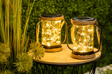 LED solární lampa Venkovní zahradní závěsná stojací lucerna 3000K IP44 soumrakový senzor