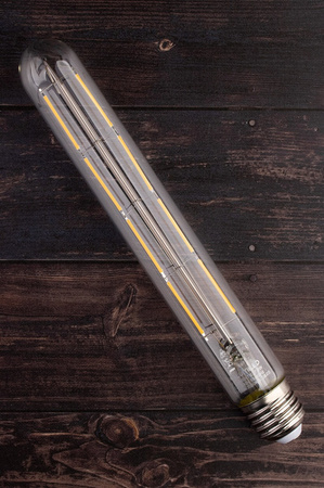 Žárovka LED E27, T30 8W = 75W 1055lm 3000K Teplá bílá 360° Filament LUMILED