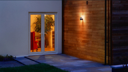 Nástěnné svítidlo fasádní svítidlo venkovní svítidlo 6W 360lm 3000K se senzorem Endura Style Cylinder LEDVANCE