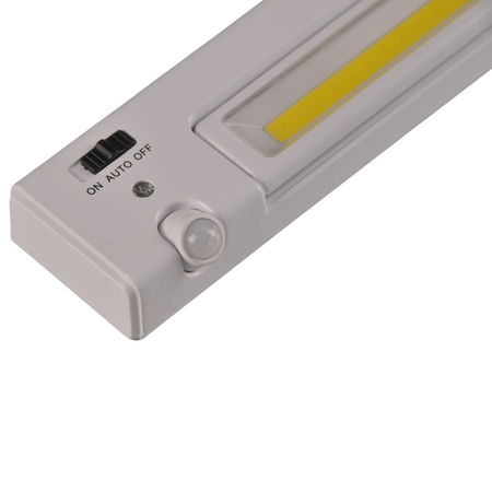 LED svítidlo na nábytek pod skříňku se senzorem pohybu 110 lm pohyblivé samolepicí baterie bílé GOLDLUX (Polux)