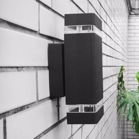 Zahradní nástěnná lampa nahoru a dolů, 2x GU10 IP54 VELA LUMILED