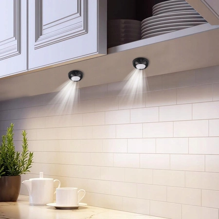 2x LED lampa pod skříňku samolepicí kulatá. napájená baterií 4000K 3xAAA černá