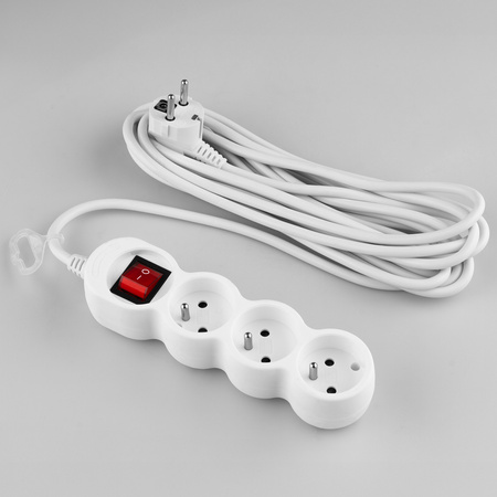 Síťový prodlužovací kabel s uzemněním 3 zásuvky 5 m vypínač bílý kabel Lendo Lumiled