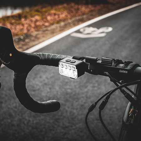 Přední svítilna na kolo 8xLED USB-C 10 režimů 900lm IPX6 VAYOX