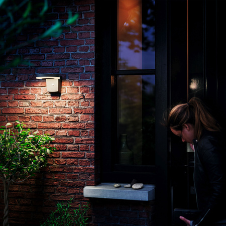 Zahradní lampa LED Solární nástěnná lampa ZONAL 1,3W 3000K IP44 Senzor pohybu Senzor soumraku PHILIPS