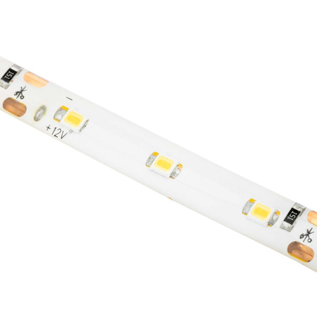 LED pásek 12V, 24W 300LED 2835 Teplá bílá IP65 8mm 5m LUMILED