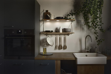 LED světelný pásek pod skříňku 8,5W 390lm 3000K teplý stmívatelný bílý bod Ledvance