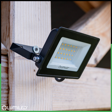 LED Reflektor 30W, 2700lm 6500K IP65 Černá ZUNA2 LUMILED