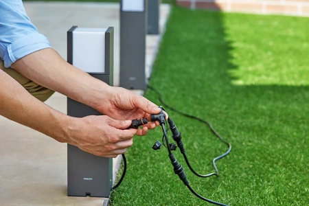 Venkovní LED zahradní lampa ARBOR GardenLink 6W 4000K IP44 Tyč 40cm Antracit PHILIPS