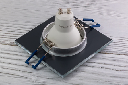 Skleněné Podhledové svítidlo GU10, MR15 Stálá Čtvercová ARIEL + LED GU10, 6W 3000K 120° LUMILED