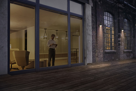 Venkovní solární zahradní lampa LED nástěnná lampa 0,5W 50lm 3000K IP44 Endura Ledvance šedá