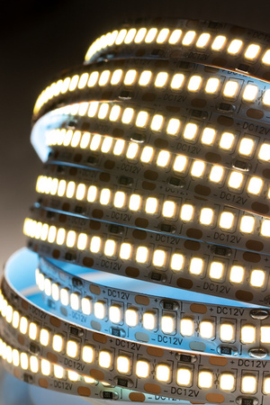 LED pásek 12V, 120W 1200LED 2835 Neutrální bílá 10mm 5m LUMILED