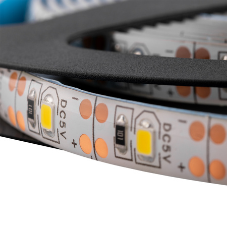 LED solární pásek, 180xLED 3000K Teplá bílá IP44 3m AVERO LUMILED