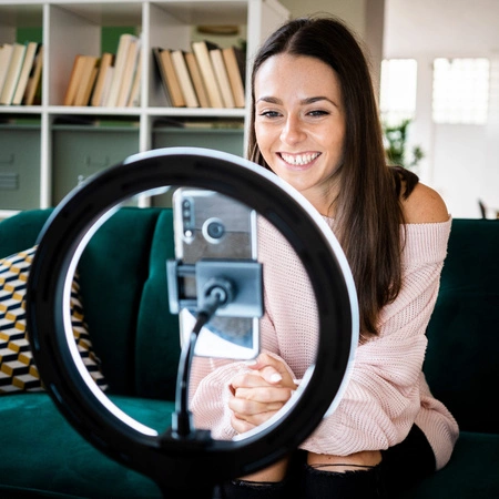 LED stolní lampa 10W 240lm 2700-4000-6500K teplá 360° černá stmívatelná SELFIE Sanico Goldlux