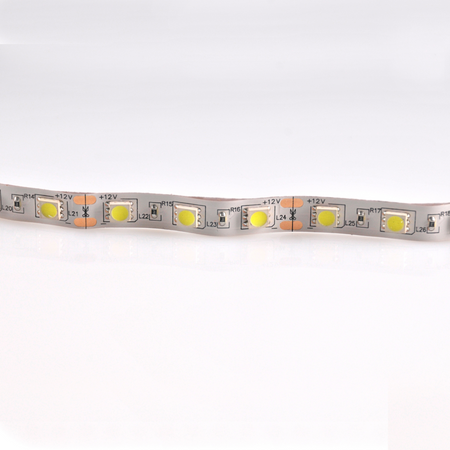 LED pásek 28W 2900lm 6500K studená 120° bílá Stmívatelný 12V Sanico Goldlux