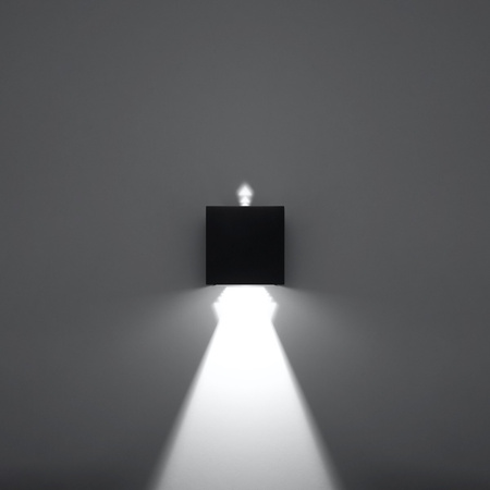 Exteriérové povrchové svítidlo LUCA LED 6W 3000K IP54 Nástěnné svítidlo horní/spodní kostka černá SOLLUX