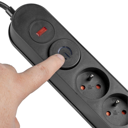 Prodlužovací kabel s přepěťovou ochranou 1,5 m 5GN černý Napájecí lišta + vypínač