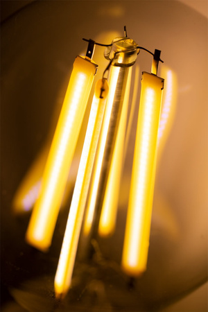 Žárovka LED E27, ST64 8W = 60W 880lm 4000K Neutralní bílá 360° Filament LUMILED