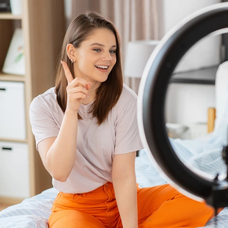 LED stojací lampa 15W 330lm 2700-4000-6500K teplá 360° černá stmívatelná SELFIE Sanico Goldlux