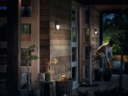 LED zahradní nástěnné svítidlo CAPRICORN IR 6W 2700K IP44 kulaté se senzorem pohybu antracit PHILIPS