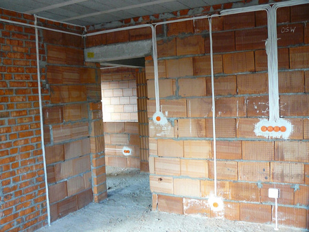 Dvojitý hluboký elektrický zapuštěný box 2x60 se šrouby PAWBOL