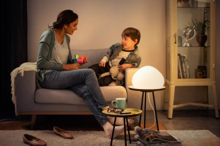 Stolní lampa Wellner LED 6W CCT PHILIPS HUE Bluetooth Zigbee + stmívač