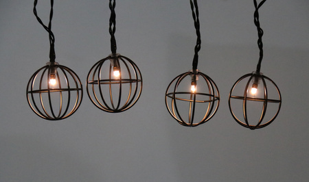 LED zahradní girlanda na baterie 2.1 m. napájení 2xAA bateriemi VIBORG. Black GOLDLUX (Polux)