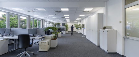 LED panel Kancelářské svítidlo Stropní svítidlo 28W 3640lm 4000K Neutrální Povrchová montáž Bílá 60x60cm UGR19 Comfort Ledvance